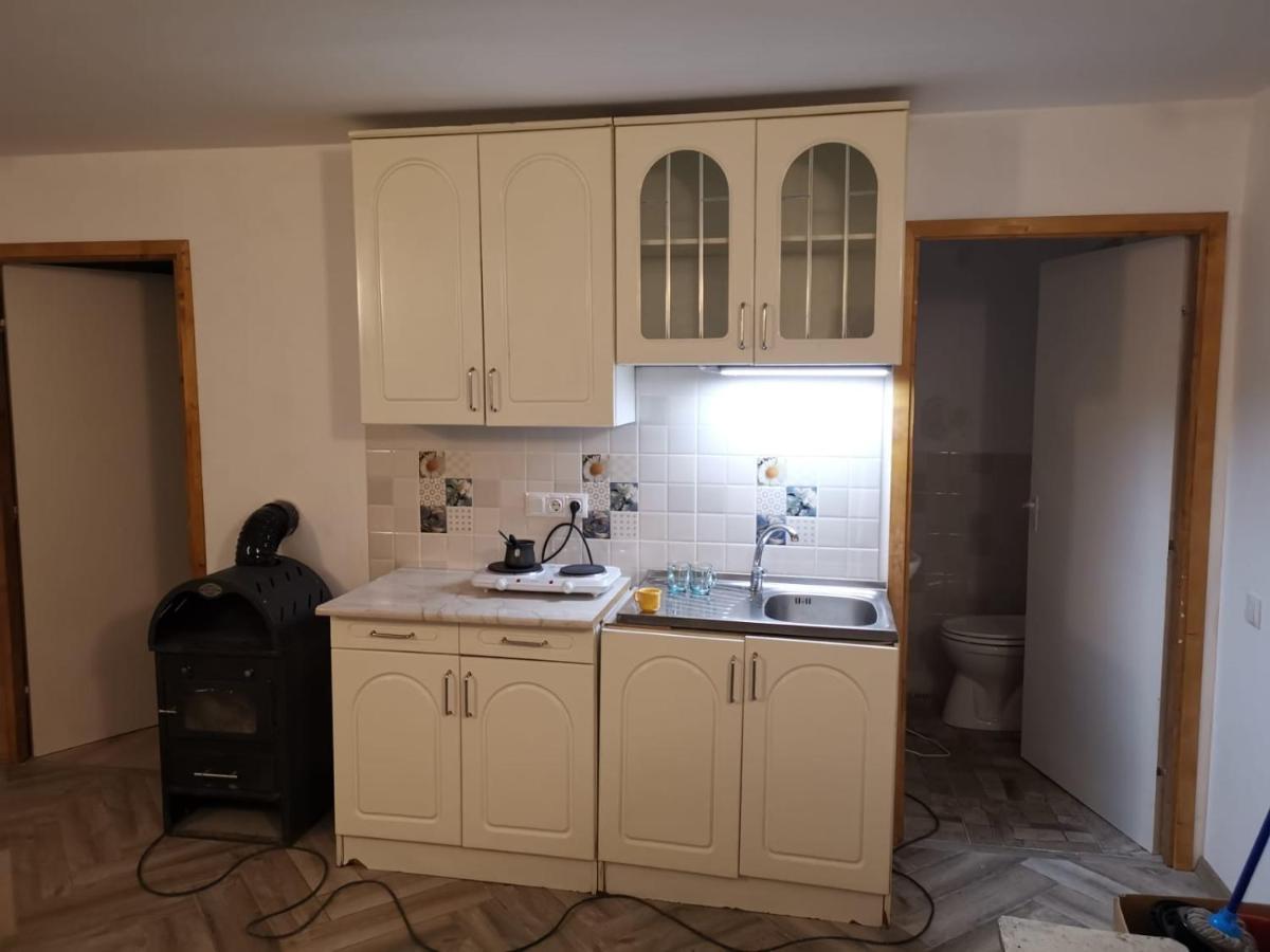 Cabanuta Fara Fite Villa Provita de Jos Екстериор снимка